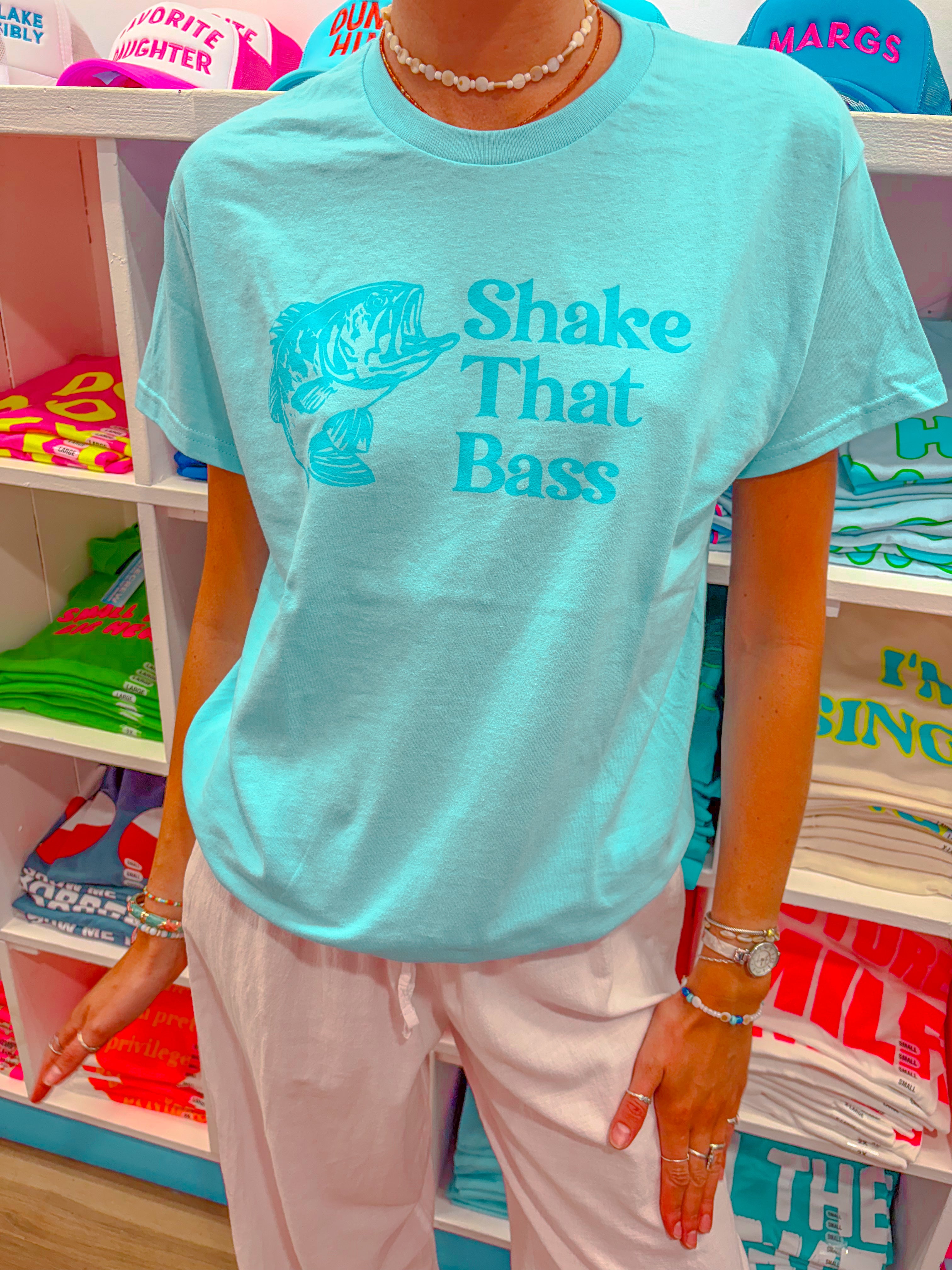SHAKE THAT BASS T